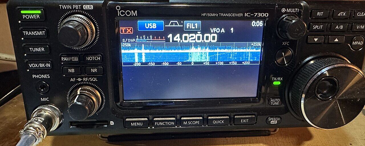 Amateur (ham) radio transceiver front panel